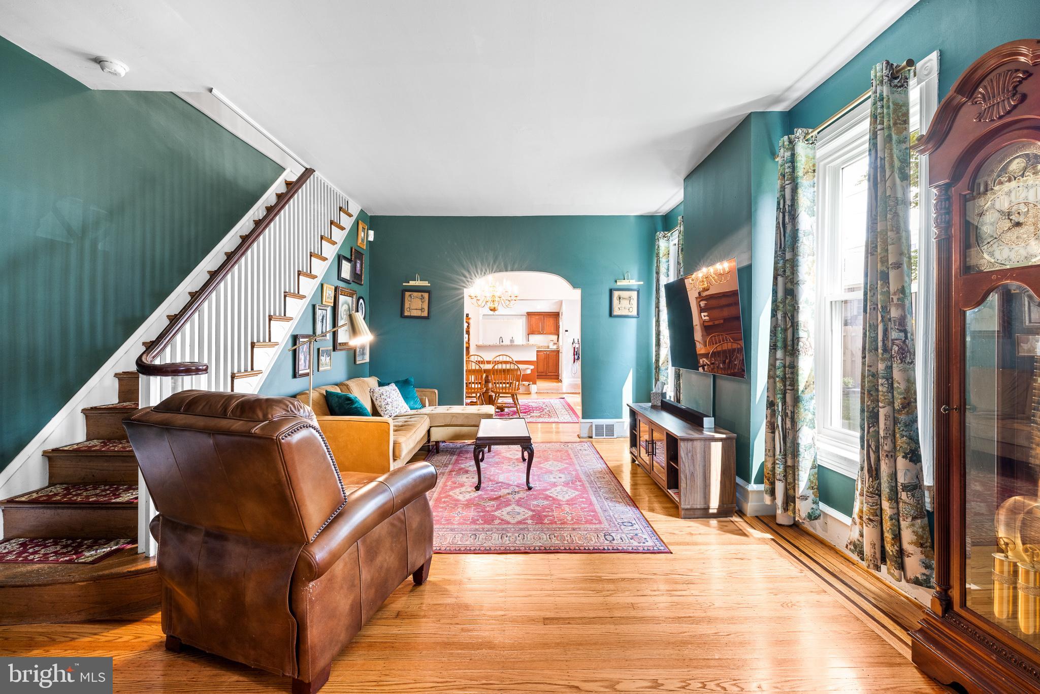 430 Roxborough Avenue Philadelphia, PA 19128 - Photo 3 of 29