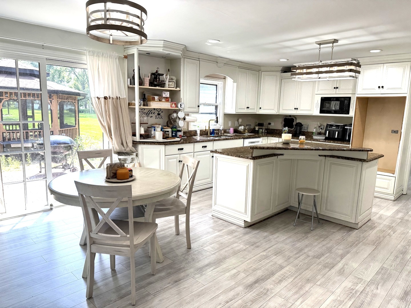1310 New Lenox Road Joliet, IL 60433 - Photo 11 of 17 Gallery Image 11