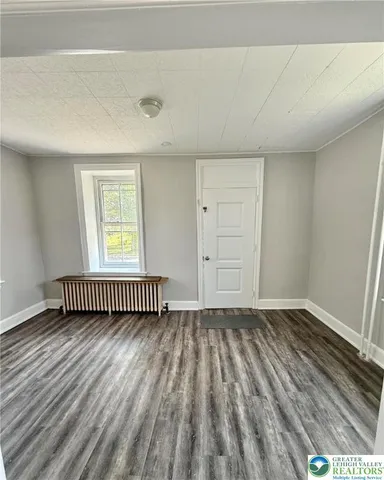 $1,550 | 720 Park Street, Whitehall, PA 18052