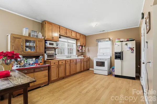 $1,859,000 | 144 & 179 J And Drive West, Olin, NC 28660