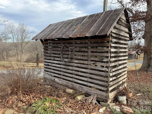 $1,859,000 | 144 & 179 J And Drive West, Olin, NC 28660