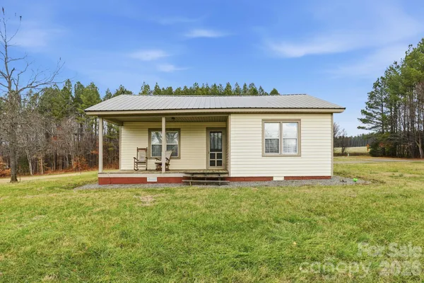 $1,859,000 | 144 & 179 J And Drive West, Olin, NC 28660