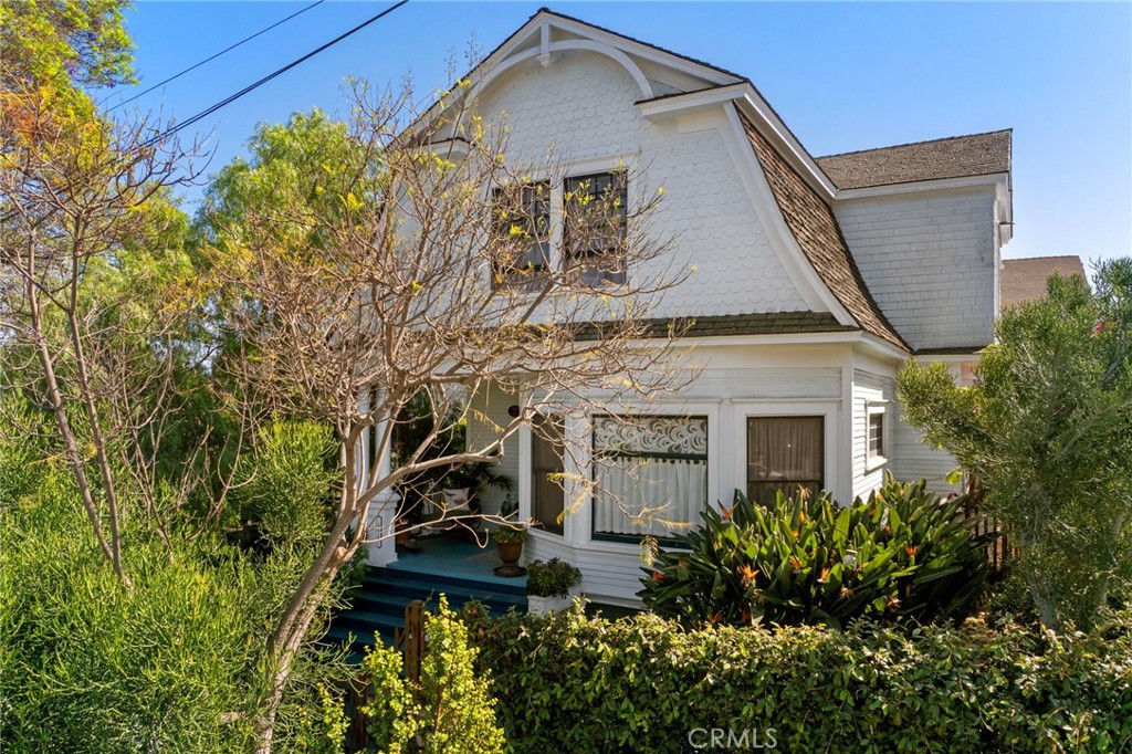 628 West 10th Street Long Beach, CA 90813 - Photo 2 of 74