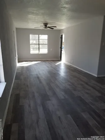 $1,675 | 511 East Sayers Avenue, San Antonio, TX 78214