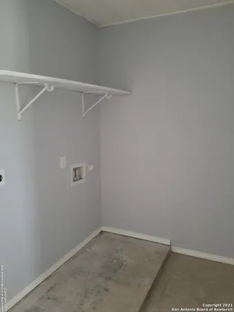 $1,675 | 511 East Sayers Avenue, San Antonio, TX 78214