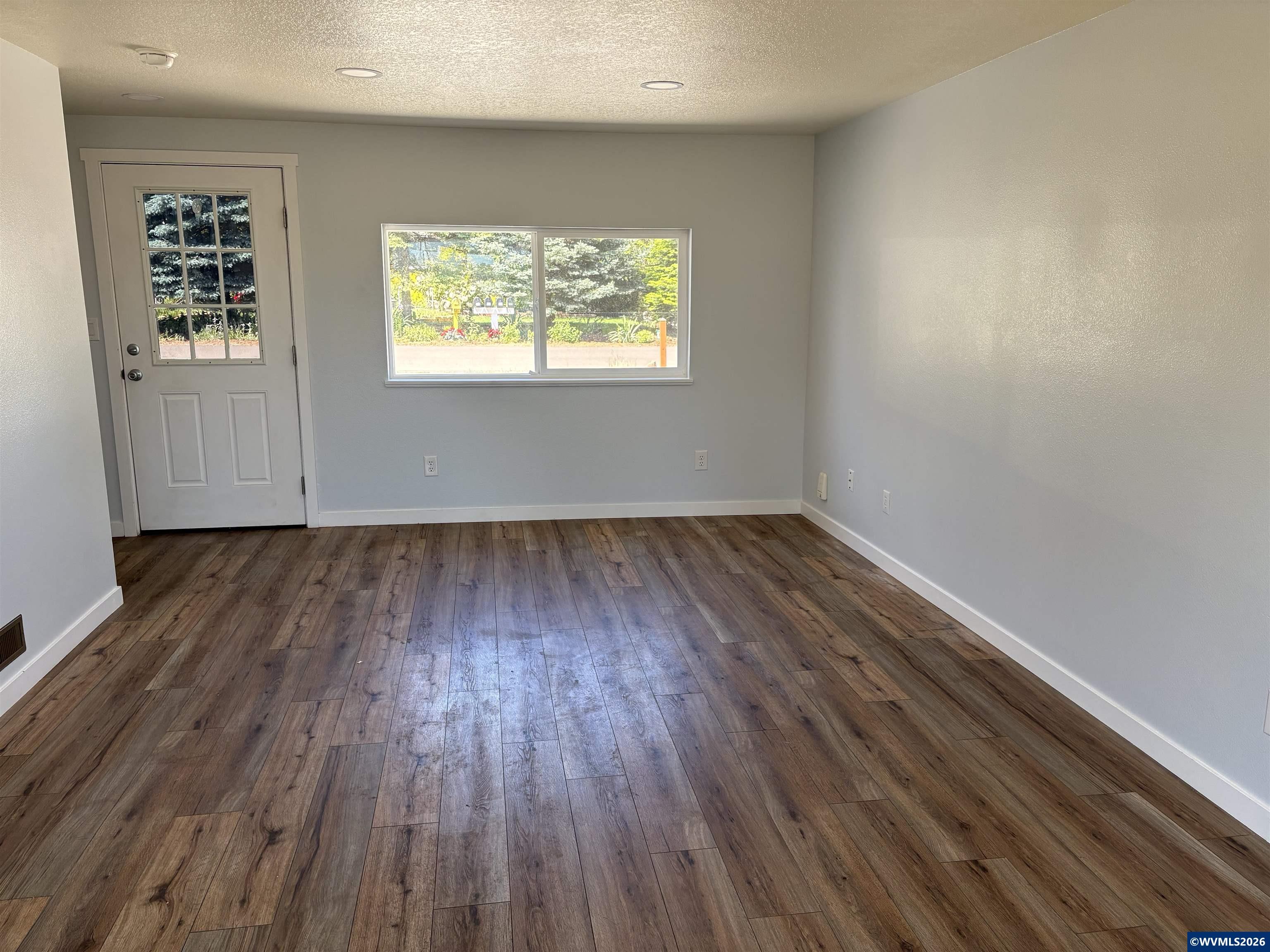 840 Southwest Cherry Street Willamina, OR 97396 - Photo 5 of 12