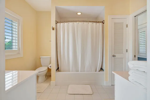 $2,999,999 | 2940 Marys Way, Palm Beach Gardens, FL 33410