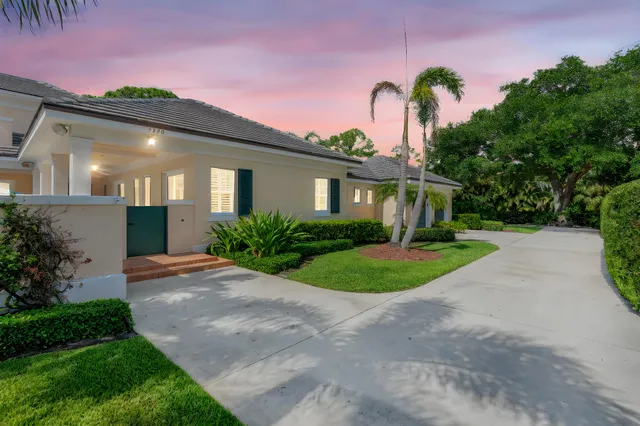 $2,999,999 | 2940 Marys Way, Palm Beach Gardens, FL 33410