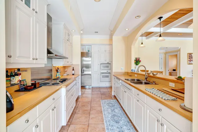 $2,999,999 | 2940 Marys Way, Palm Beach Gardens, FL 33410