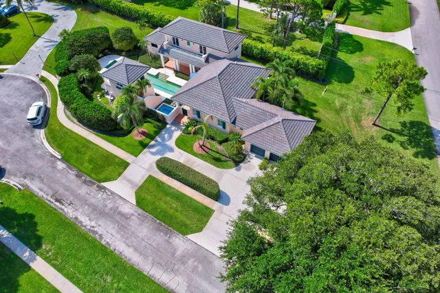 $2,999,999 | 2940 Marys Way, Palm Beach Gardens, FL 33410