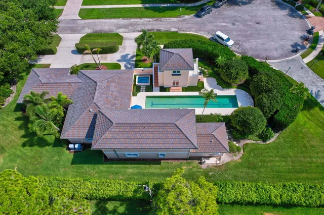 $2,999,999 | 2940 Marys Way, Palm Beach Gardens, FL 33410