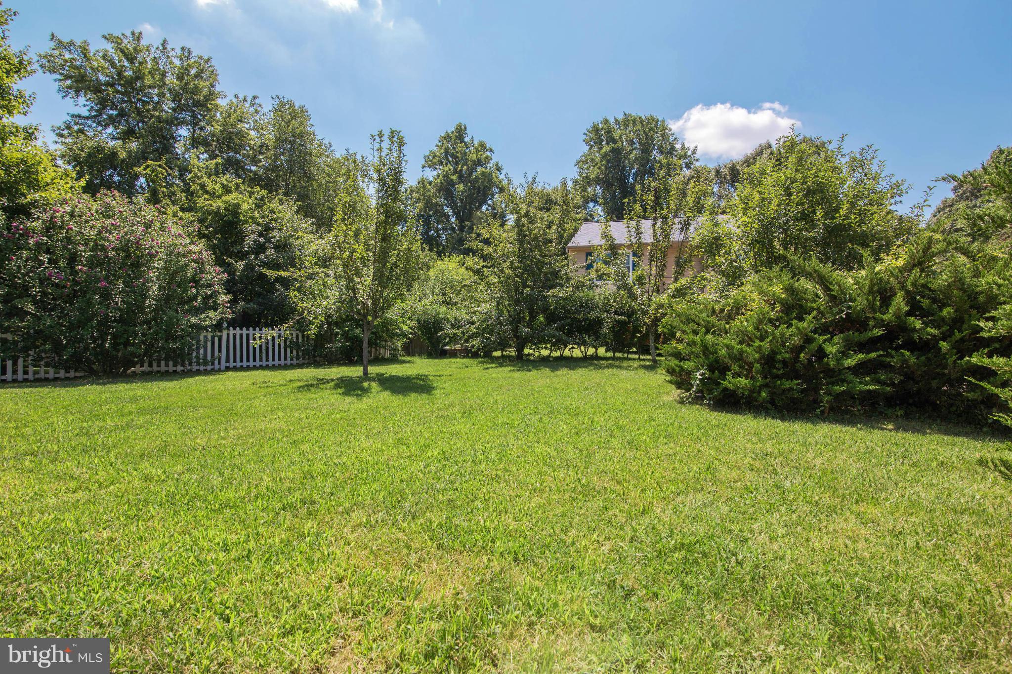 8013 Pine Ridge Road Pasadena, MD 21122 - Photo 28 of 30 Exterior (Rear)