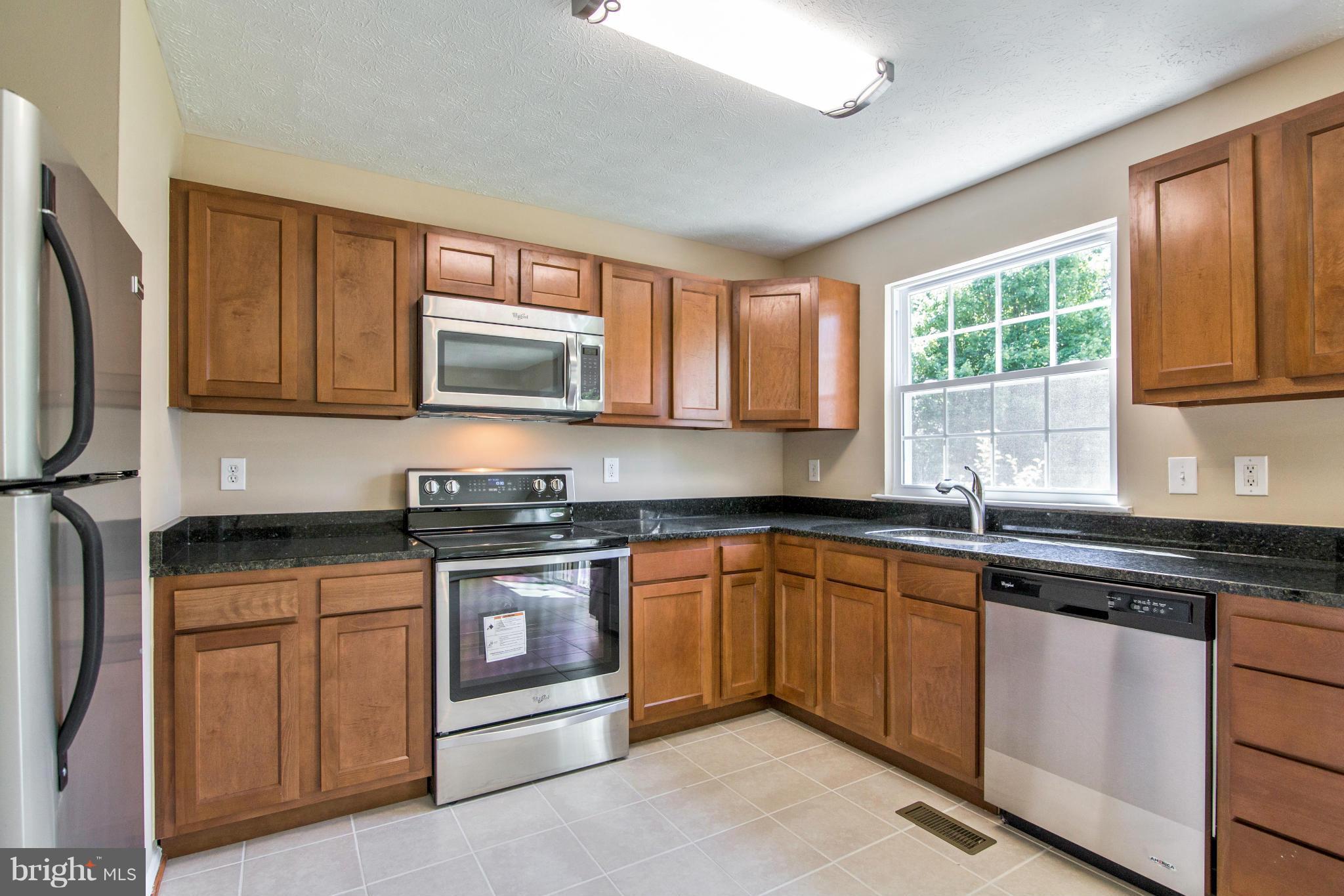 8013 Pine Ridge Road Pasadena, MD 21122 - Photo 10 of 30 Brand new cabinets