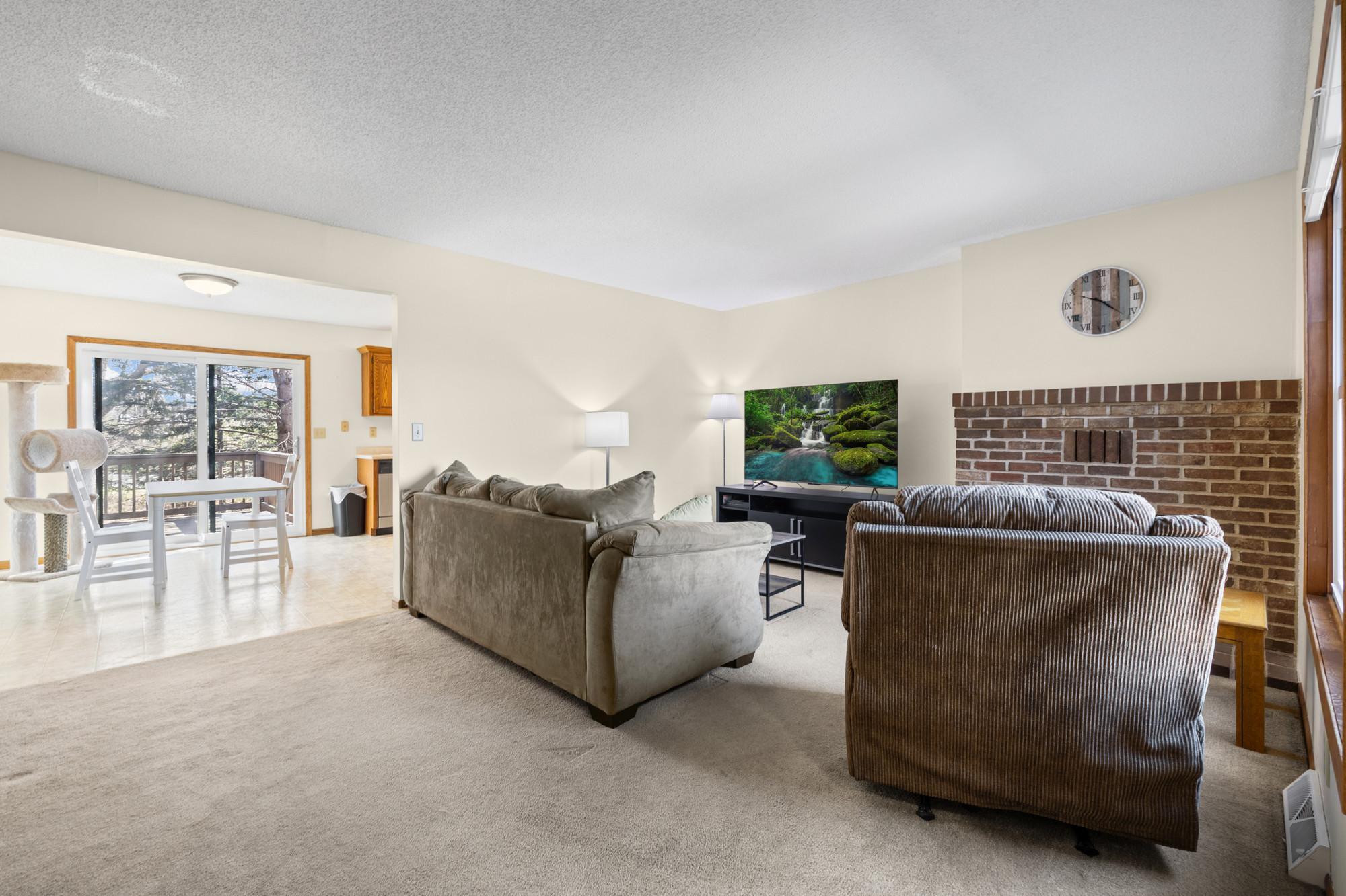 528 Hunter Hill Road Hudson, WI 54016 - Photo 13 of 36