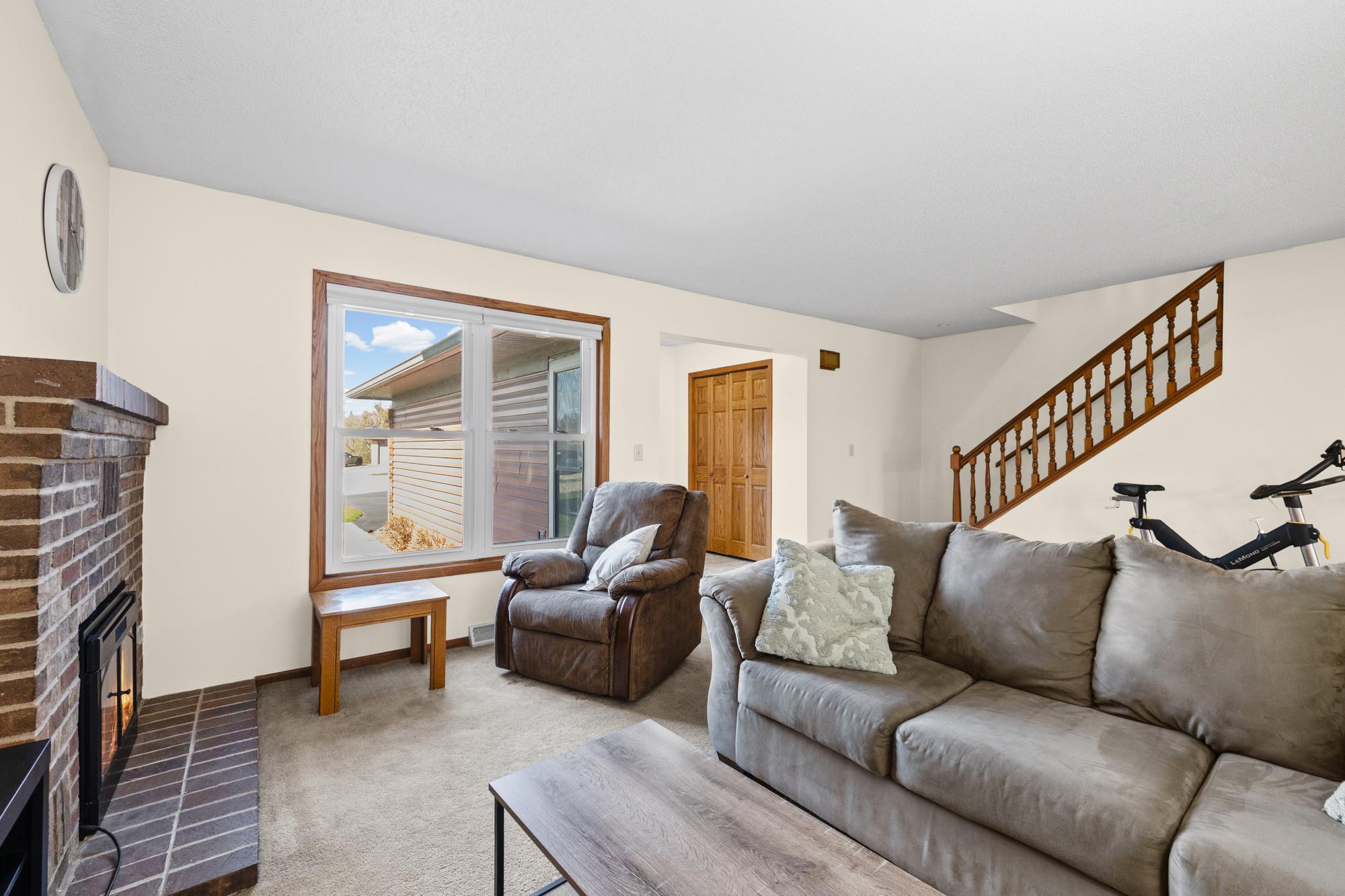 528 Hunter Hill Road Hudson, WI 54016 - Photo 16 of 36