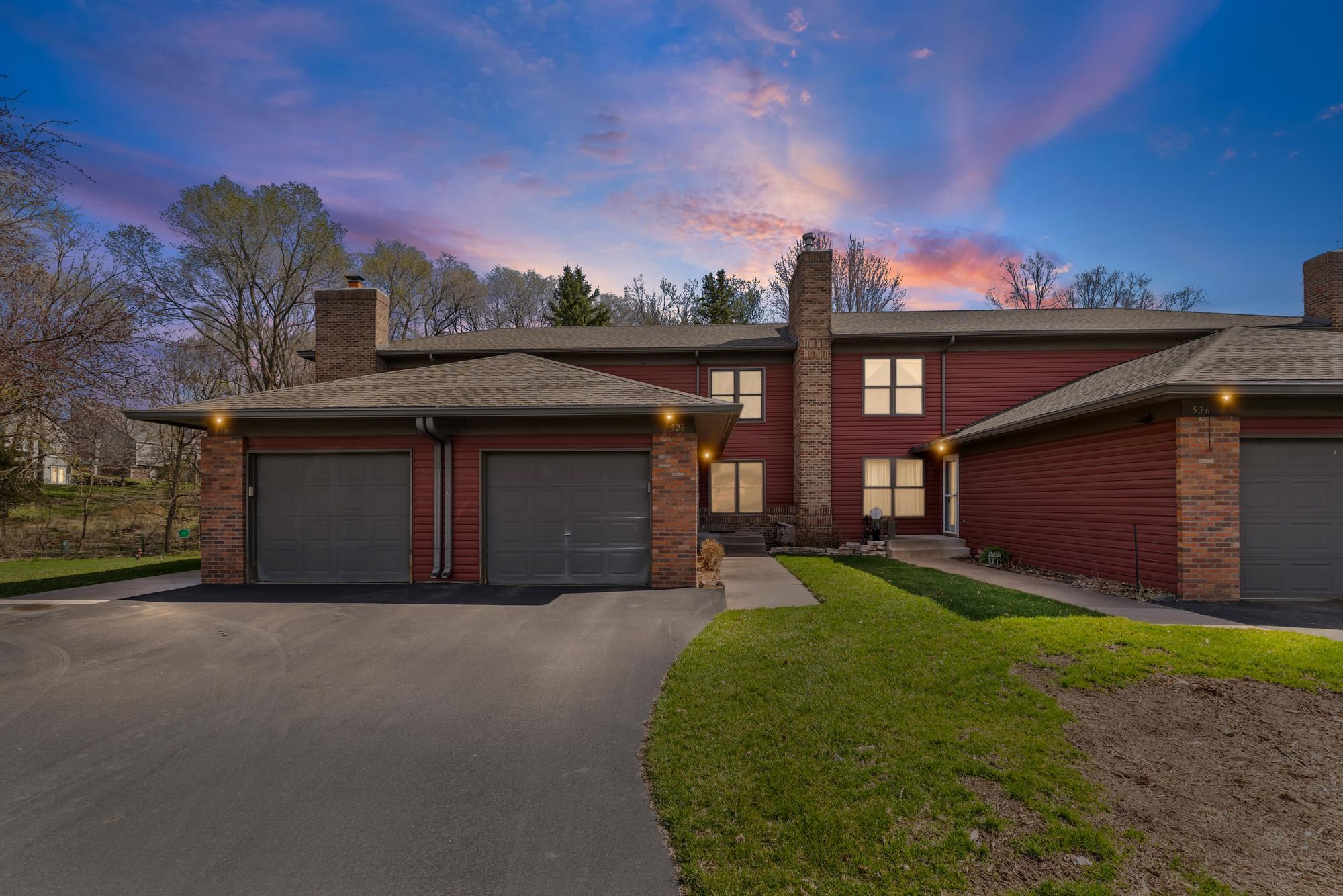 528 Hunter Hill Road Hudson, WI 54016 - Photo 2 of 36