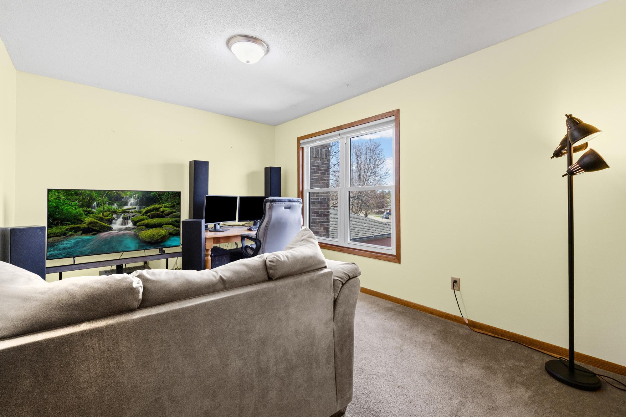 528 Hunter Hill Road Hudson, WI 54016 - Photo 21 of 36