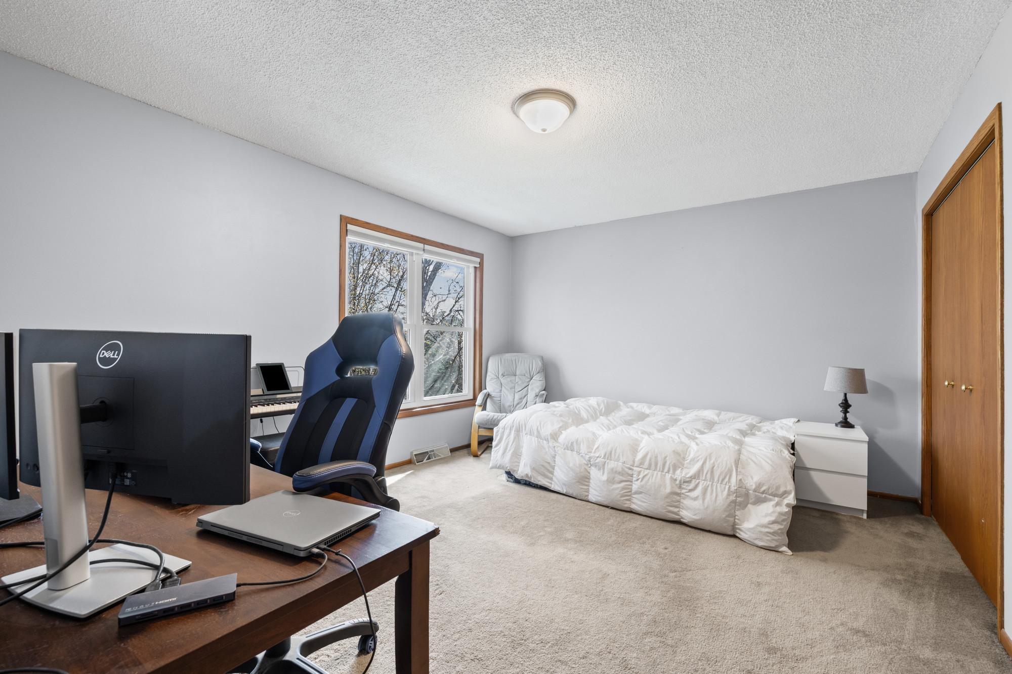 528 Hunter Hill Road Hudson, WI 54016 - Photo 23 of 36