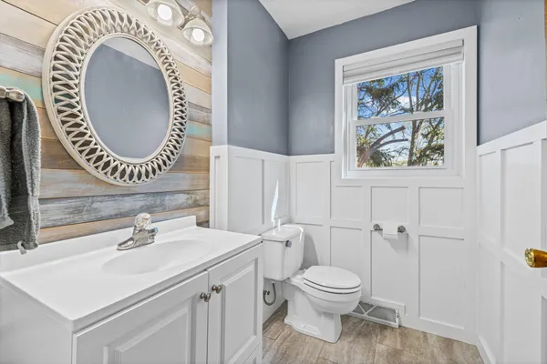 $250,000 | 528 Hunter Hill Road, Hudson, WI 54016