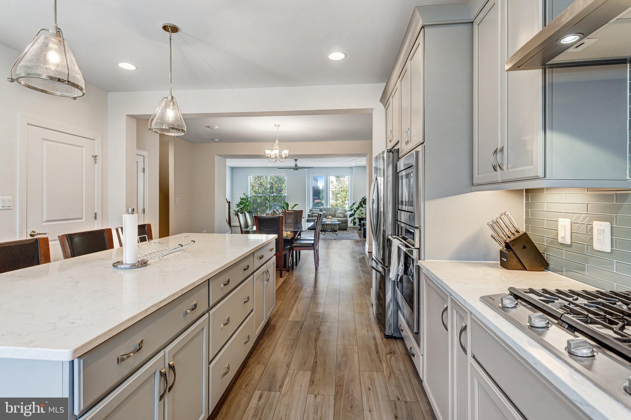 13717 Course View Way Woodbridge, VA 22191 - Photo 12 of 47 Gourmet Kitchen View