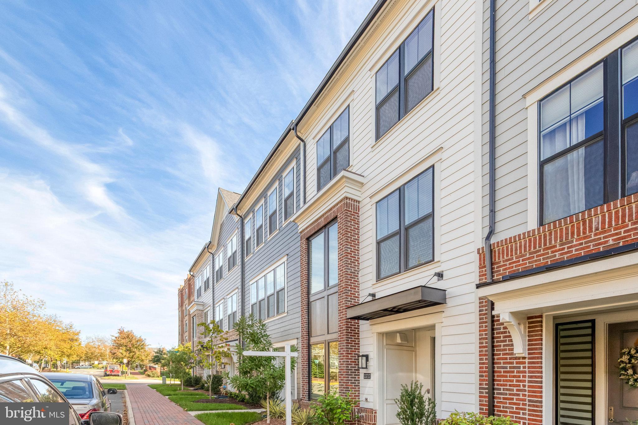 13717 Course View Way Woodbridge, VA 22191 - Photo 2 of 47 Street View