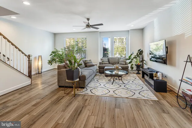 $855,000 | 13717 Course View Way, Woodbridge, VA 22191