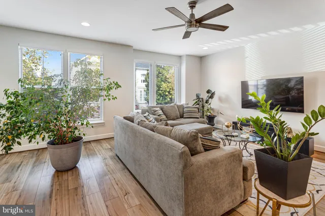 $855,000 | 13717 Course View Way, Woodbridge, VA 22191