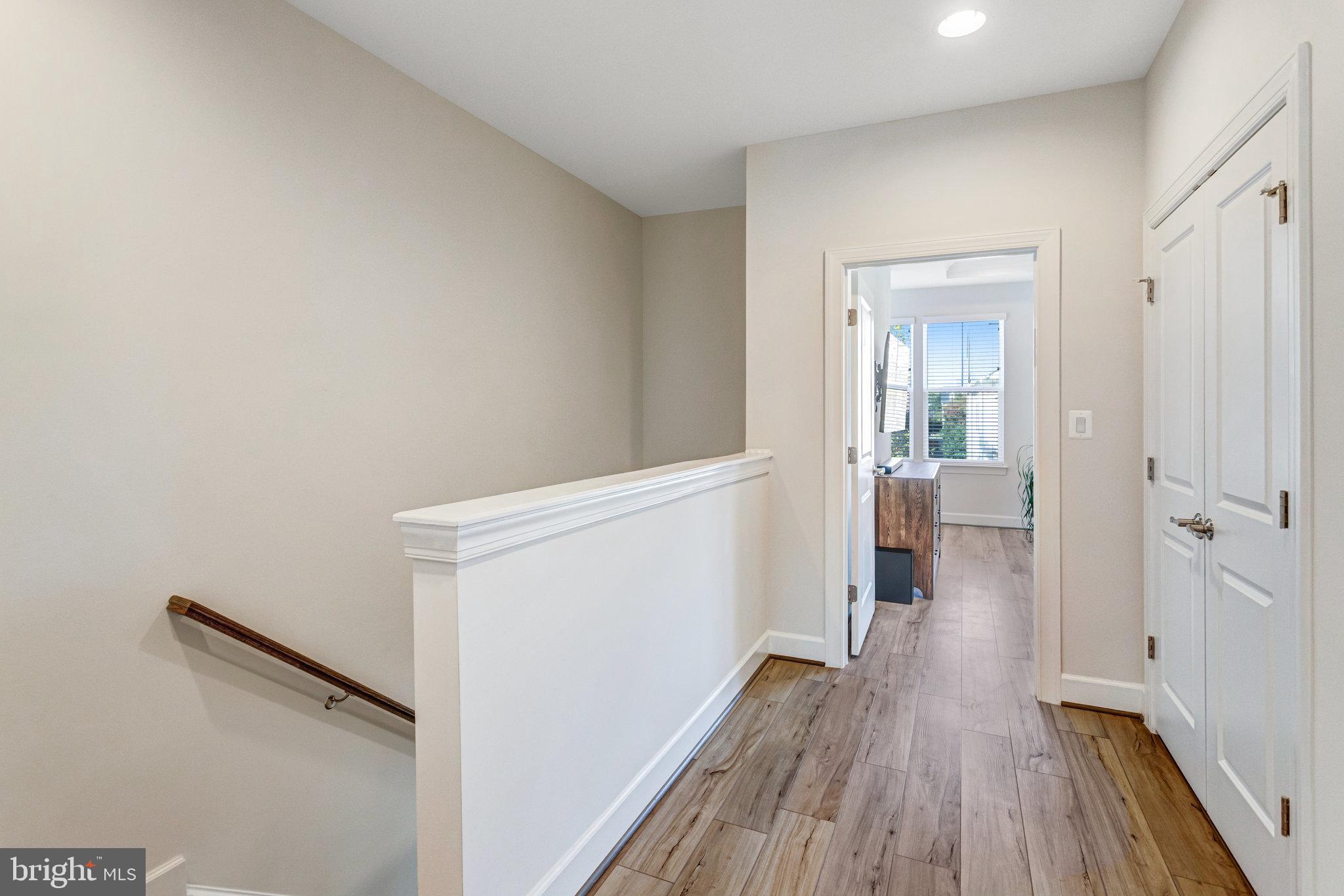 13717 Course View Way Woodbridge, VA 22191 - Photo 23 of 47 Hallway to Master Bedroom
