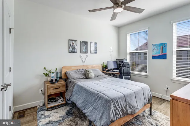 $855,000 | 13717 Course View Way, Woodbridge, VA 22191