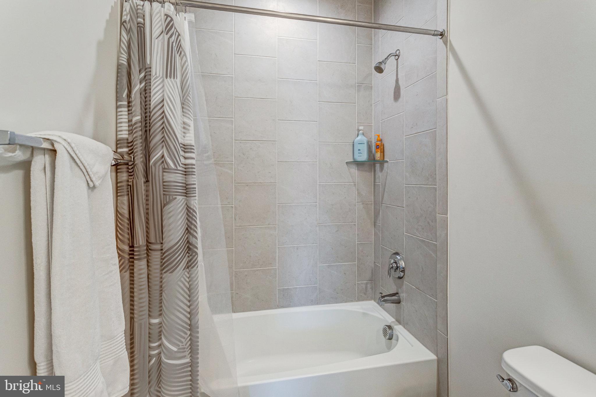 13717 Course View Way Woodbridge, VA 22191 - Photo 34 of 47 Hall Bath Tub Shower