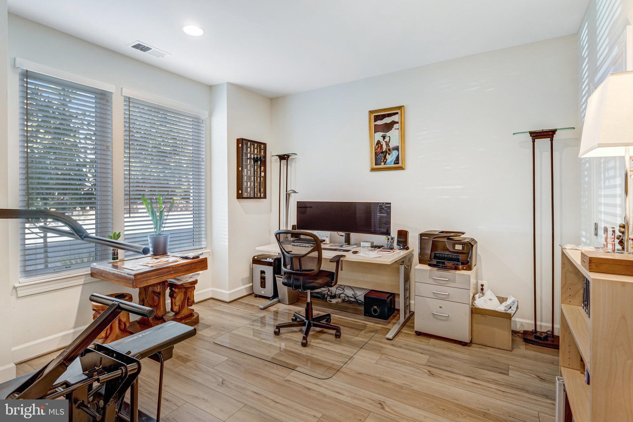 13717 Course View Way Woodbridge, VA 22191 - Photo 4 of 47 Bedroom/Office