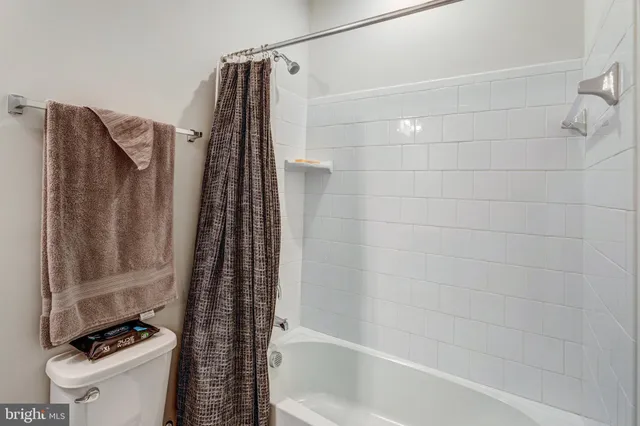 $855,000 | 13717 Course View Way, Woodbridge, VA 22191