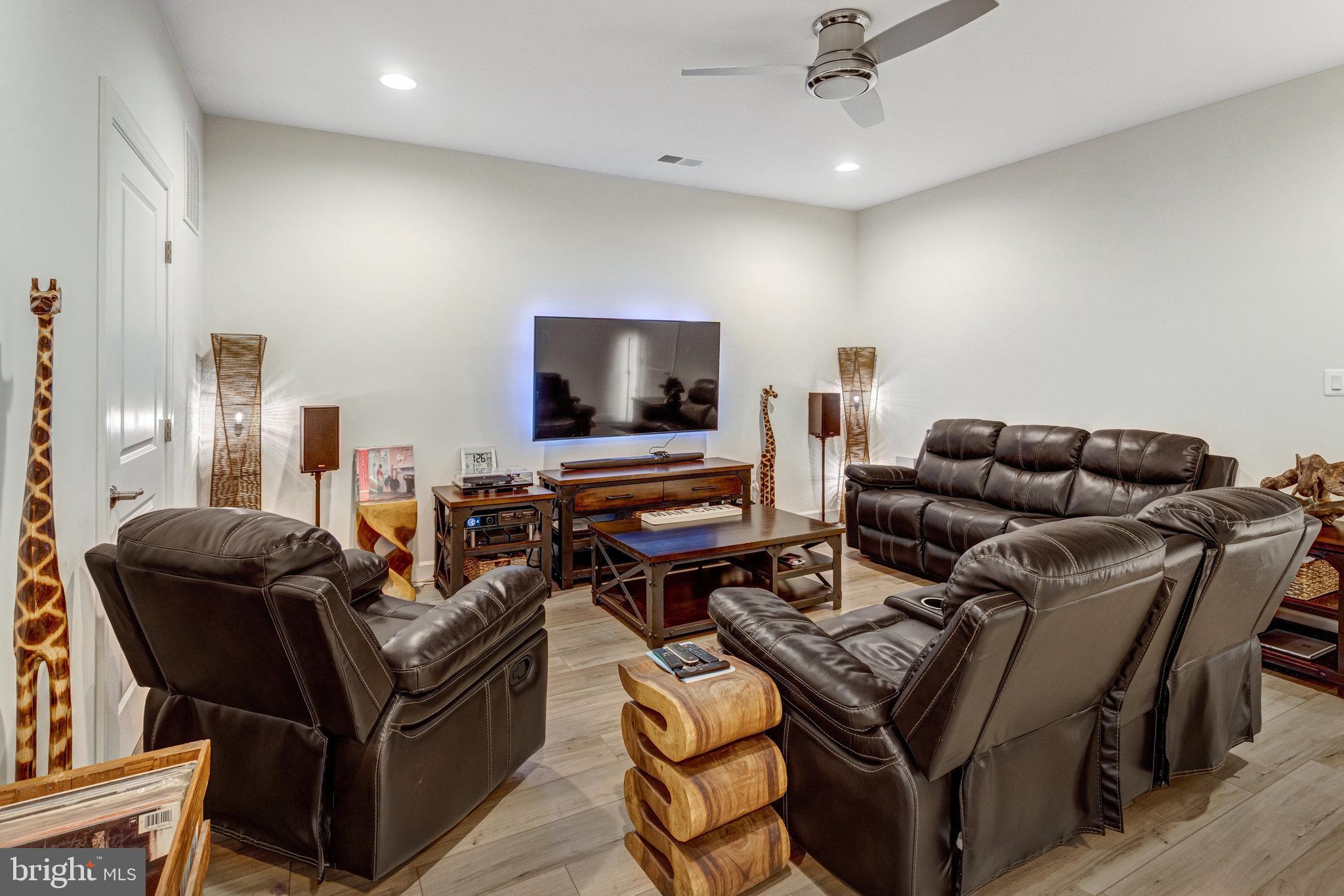 13717 Course View Way Woodbridge, VA 22191 - Photo 7 of 47 Recreation Room