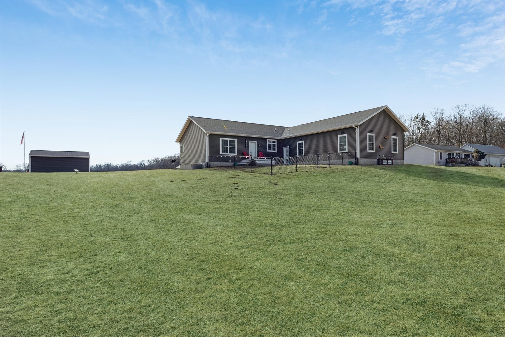 2451 Palmer Road Albany, IL 61230 - Photo 4 of 48