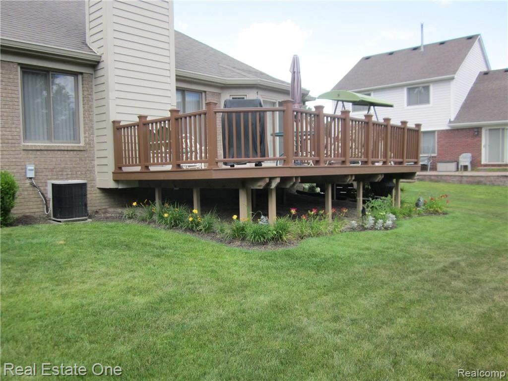 17347 Cross Winds Road Livonia, MI 48152 - Photo 25 of 31 IMG_0682.JPG