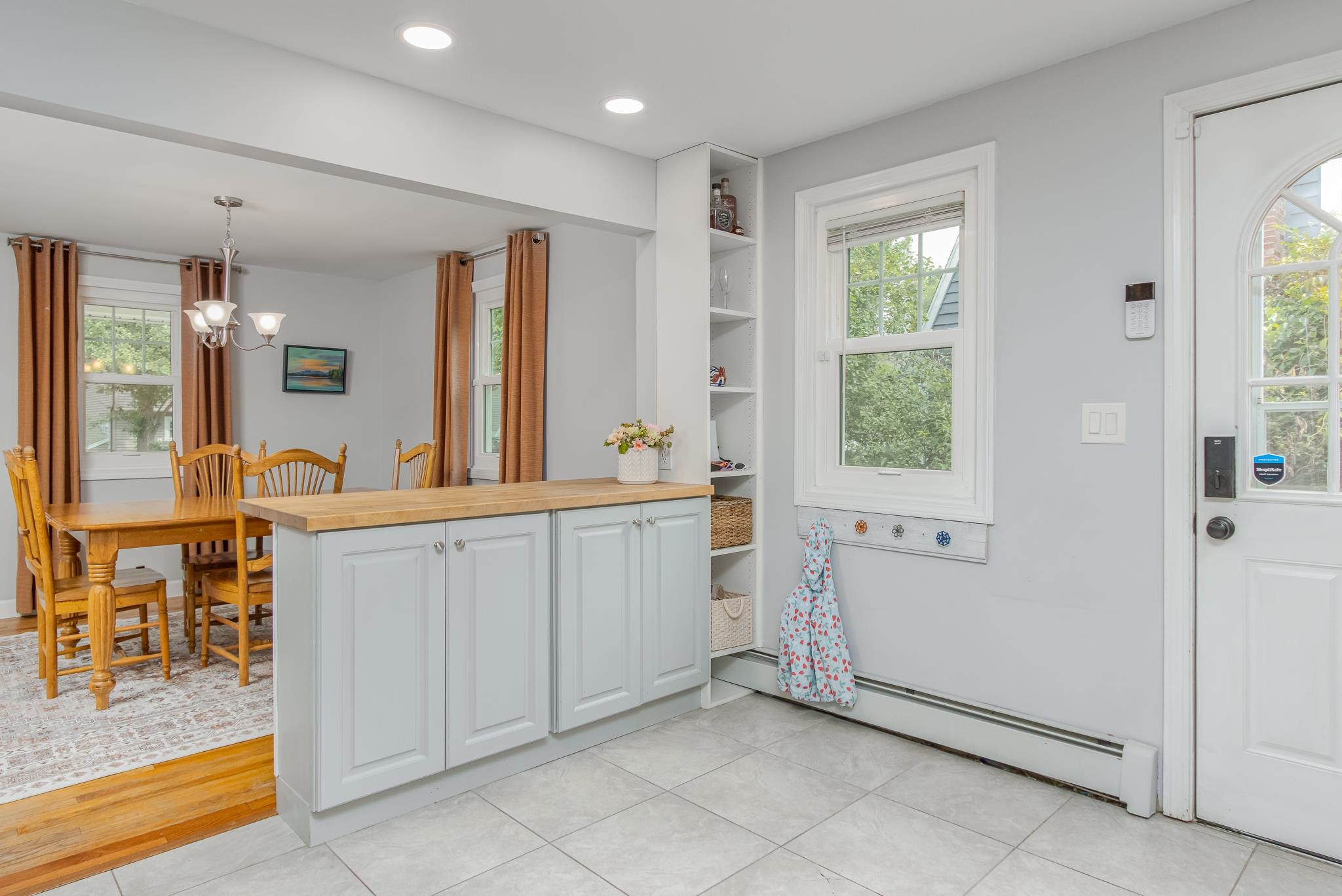 68 Benjamin Street Manchester, NH 03109 - Photo 12 of 37