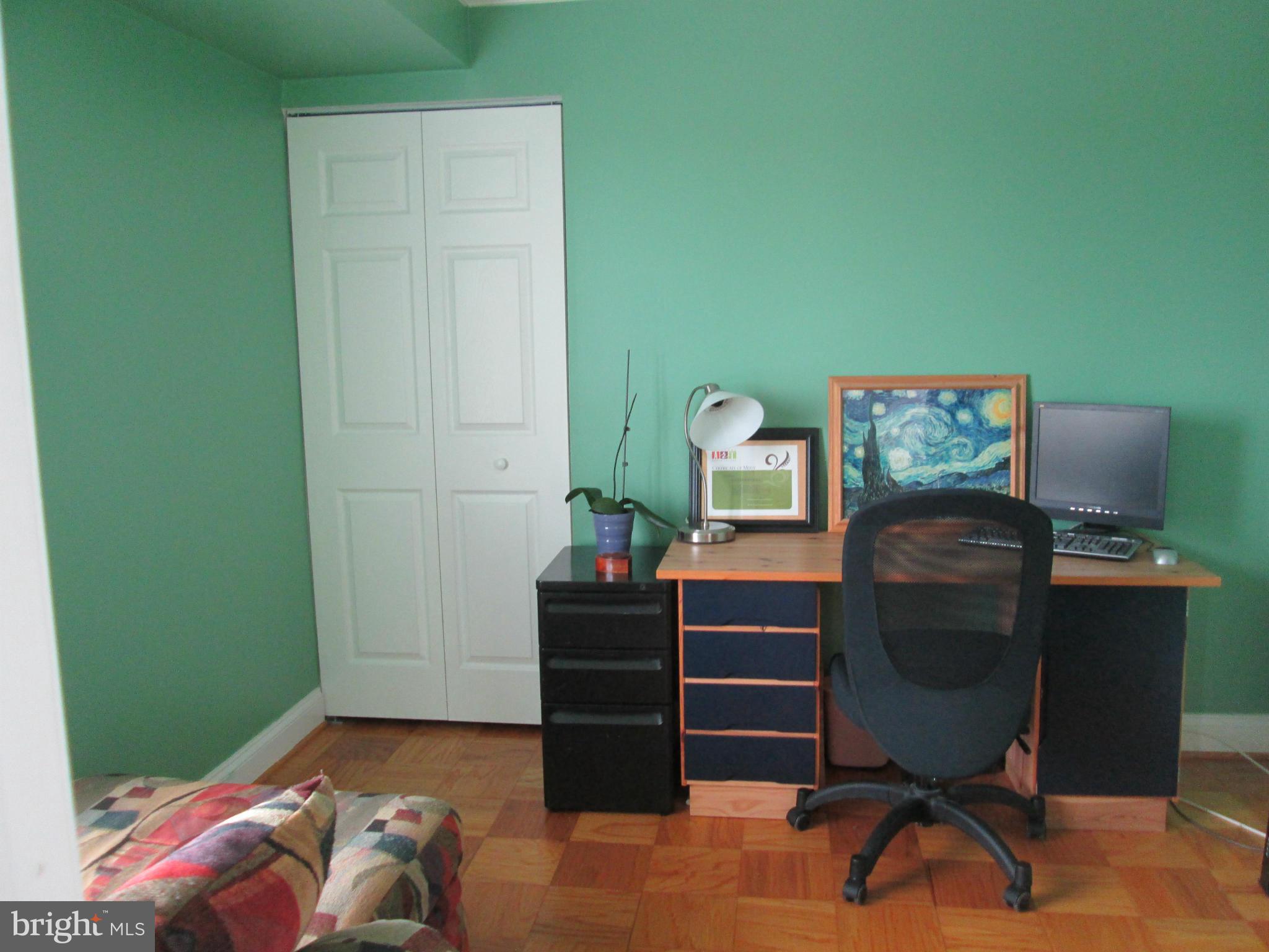 3100 South Manchester Street, Unit 727 Falls Church, VA 22044 - Photo 16 of 23 a view of a workspace with furniture