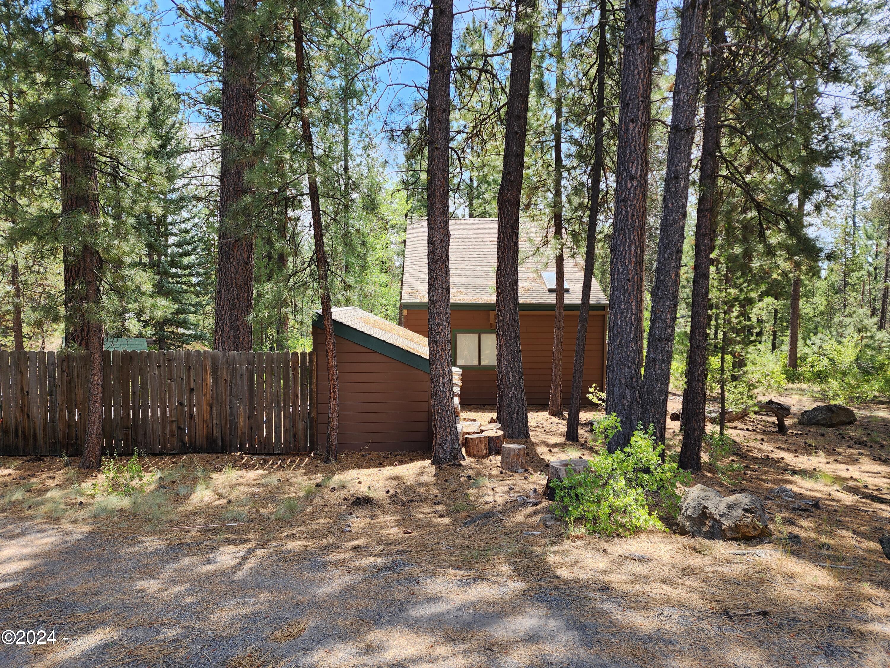 56986 Besson Road Bend, OR 97707 - Photo 24 of 27 Front From Rd.