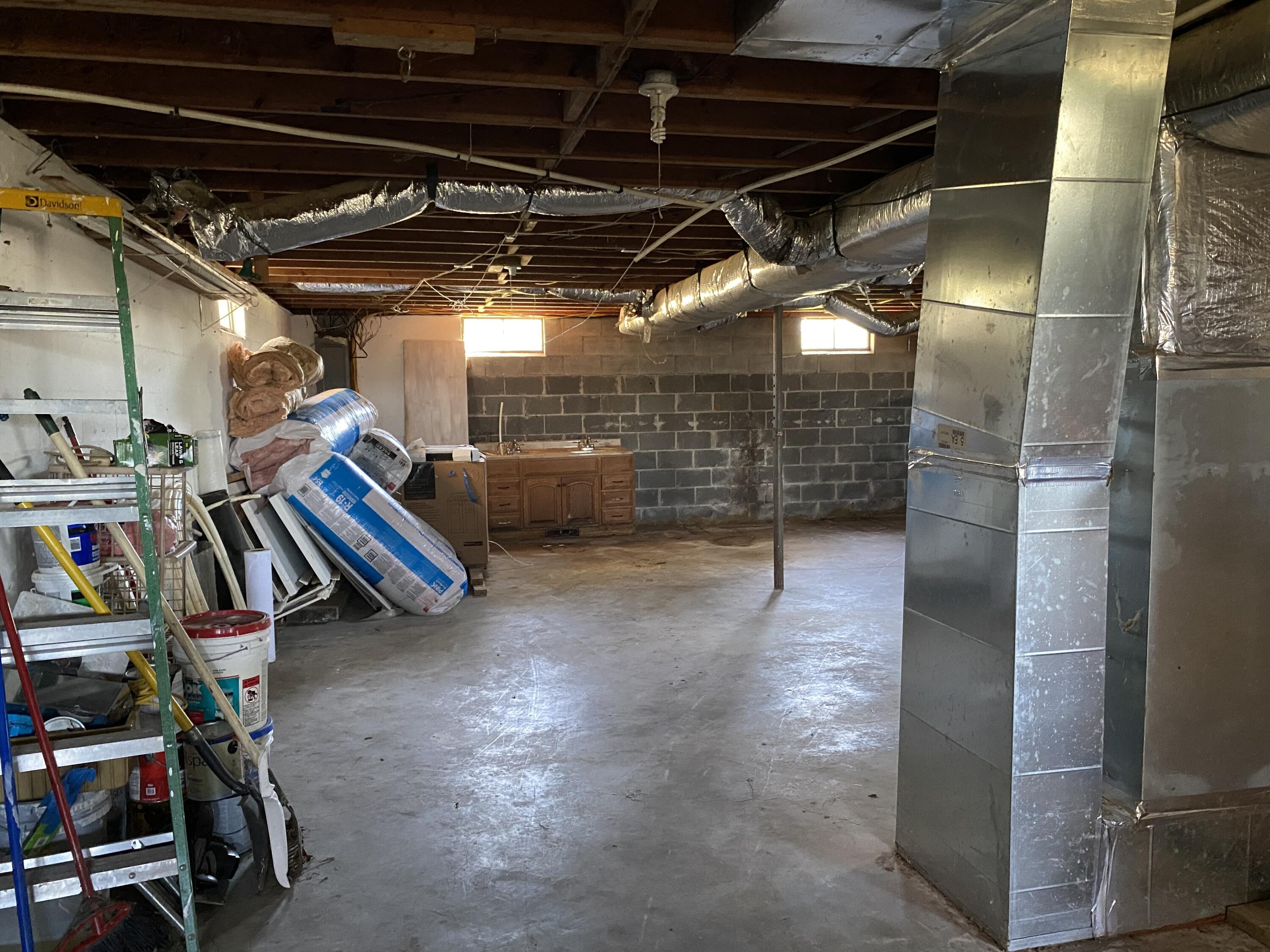 24026 Highpoint Road Bristol, VA 24202 - Photo 13 of 13 Basement