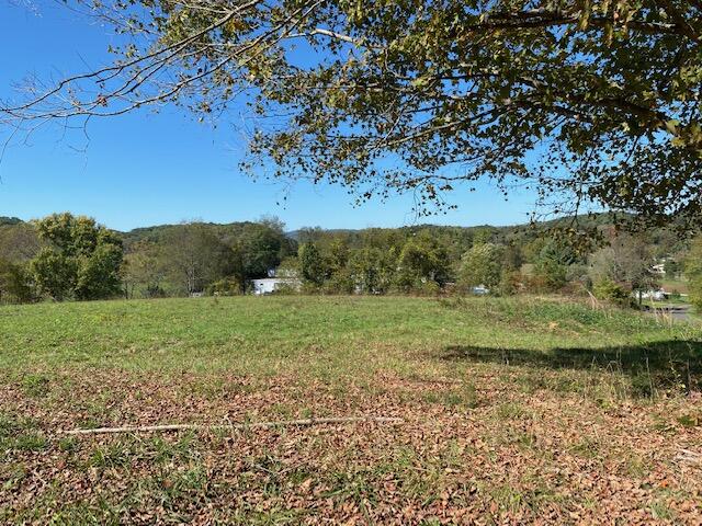 24026 Highpoint Road Bristol, VA 24202 - Photo 2 of 13 Highpoint Property