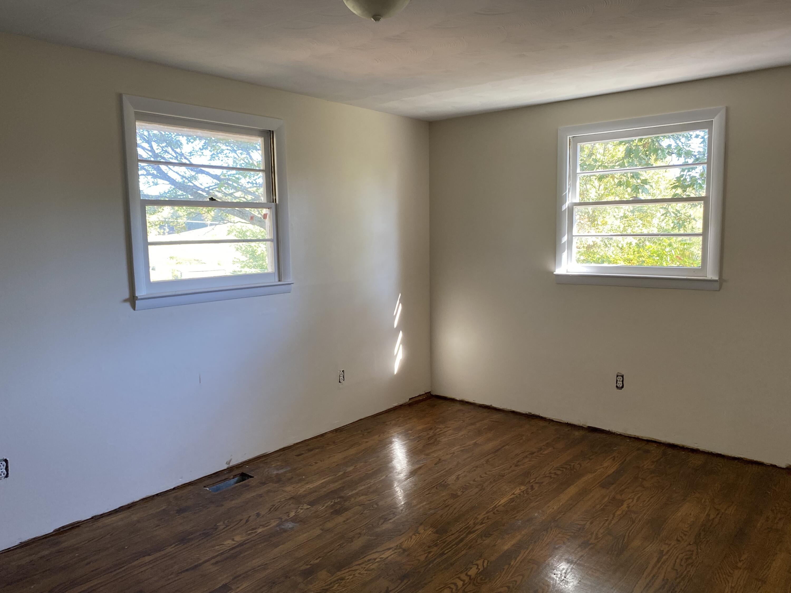 24026 Highpoint Road Bristol, VA 24202 - Photo 9 of 13 Bedroom