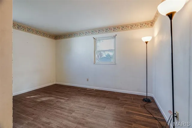 $120,000 | 43 Iris Avenue, Granite City, IL 62040