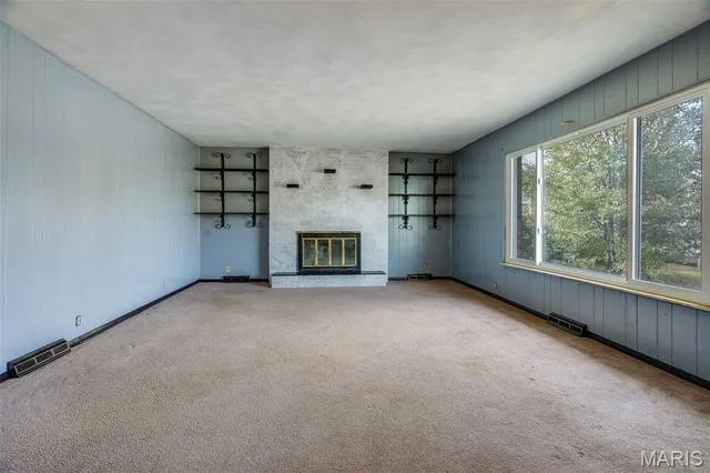 $120,000 | 43 Iris Avenue, Granite City, IL 62040