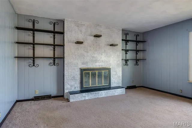 $120,000 | 43 Iris Avenue, Granite City, IL 62040