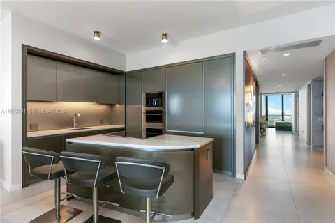$4,990,000 | 18975 Collins Avenue, Unit 3402, Sunny Isles Beach, FL 33160