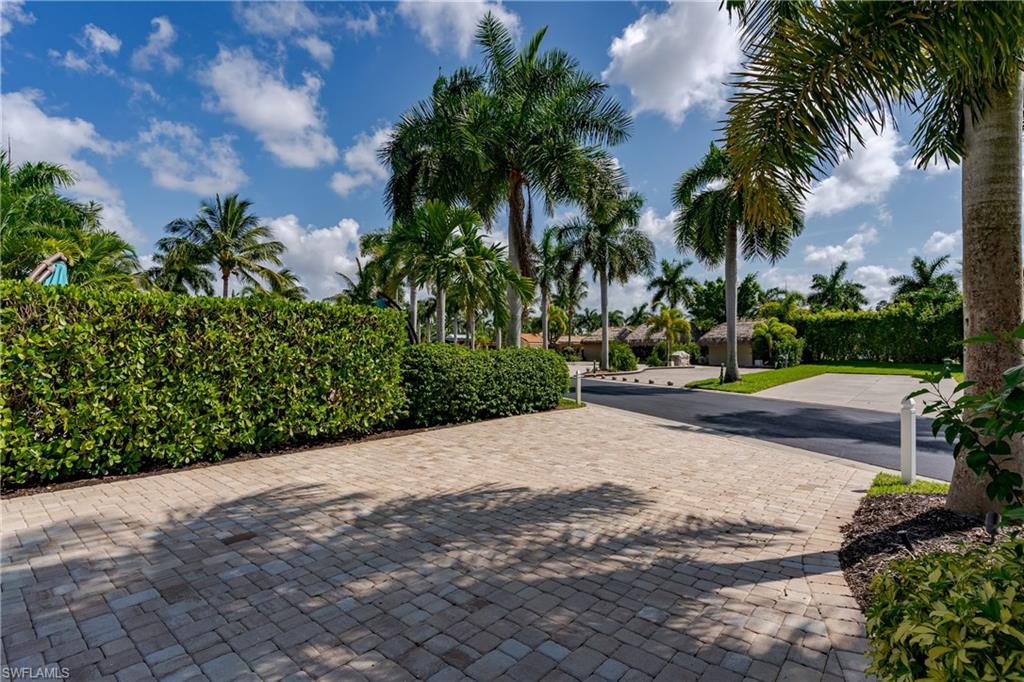 13565 Snapper Lane Naples, FL 34114 - Photo 10 of 38