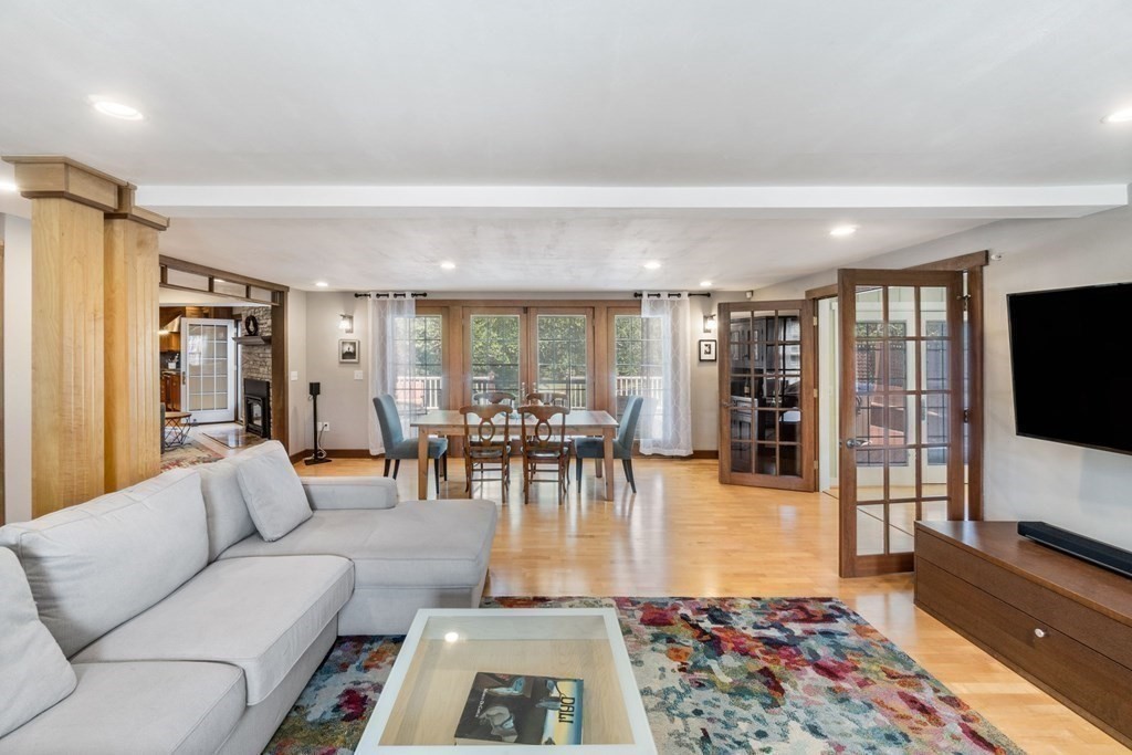 15 Alprilla Farm Road Hopkinton, MA 01748 - Photo 4 of 40 Gallery Image 4