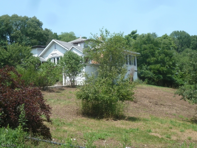 4 Smith Road Wantage, NJ 07461 - Photo 2 of 16 Gallery Image 2