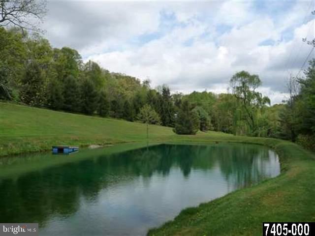 3649 Hess Road Stewartstown, PA 17363 - Photo 5 of 25 Gallery Image 5