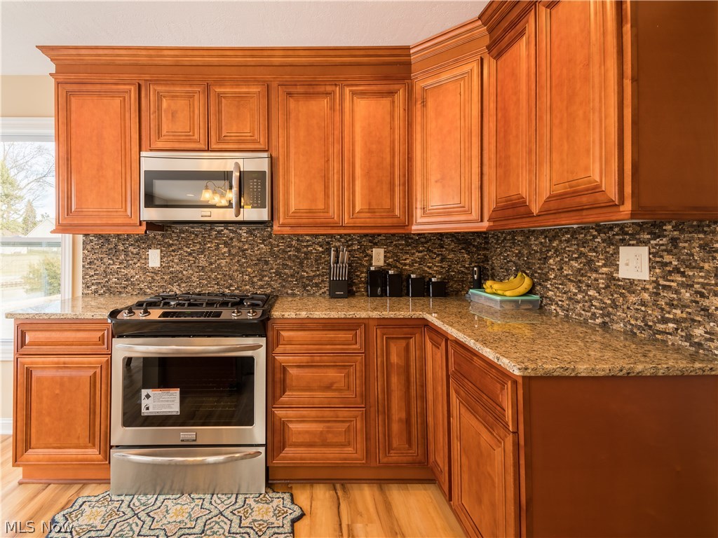 39 West Caston Road New Franklin, OH 44319 - Photo 17 of 34 Gallery Image 17
